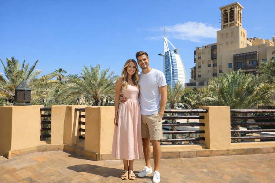 Dubai: 4-Hour Tour with Burj Khalifa Tickets - 124th to 125th floors at Burj Khalifa: the fastest elevator, the top-of-city views
