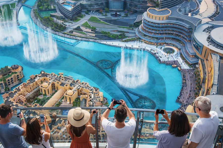 Dubai: 4-Hour Tour with Burj Khalifa Tickets - Finishing at Burj Khalifa, then continuing near Dubai Mall
