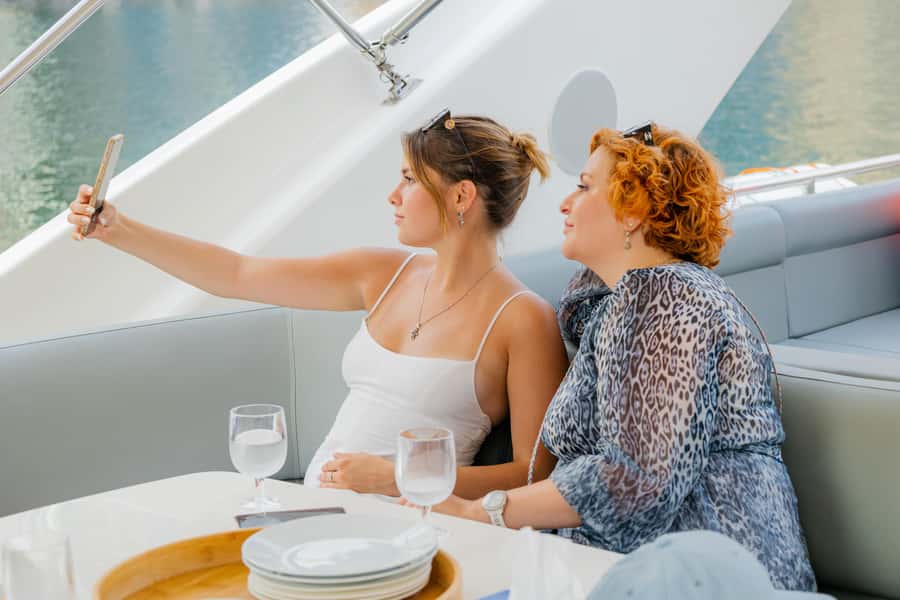 Dubai: 52ft Private Luxury Yacht Experience - Swimming and snorkeling gear: turning the cruise into an on-water experience