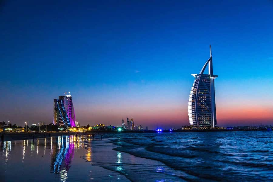 Dubai: 6-Hour Sunset Tour with Burj Khalifa Tickets - Souk Madinat Jumeirah, a Venice-style break from skyscrapers