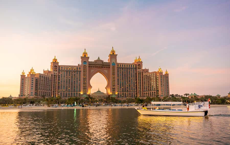 Dubai: Abra Boat Tour in Atlantis, Palm, Ain Dubai & Marina - Key things to know before you go