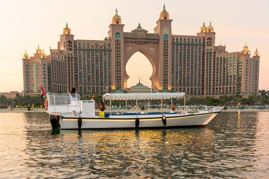 Dubai: Abra Boat Tour in Atlantis, Palm, Ain Dubai & Marina - Dubai Abra boat tour: why this route feels worth your time