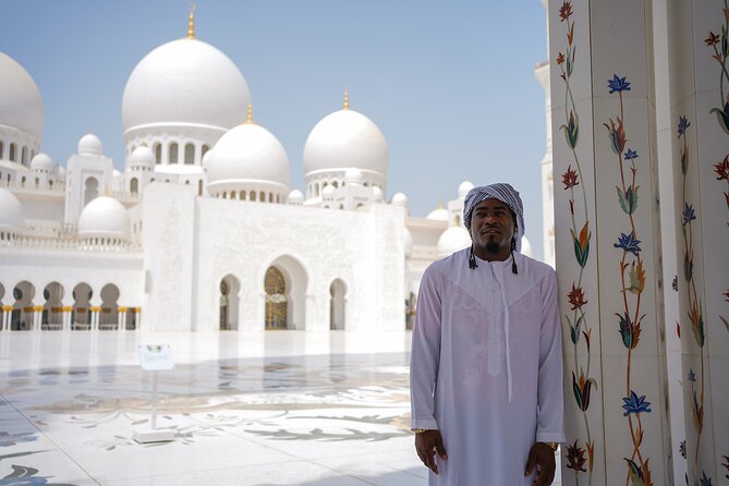Dubai: Abu Dhabi Trip with Lunch at Al Khayma Heritage Restaurant - Pickup, drive time, and how the day stays on track