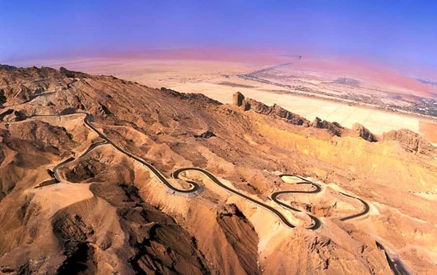 Dubai: Al Ain Garden City with Conservation Zoo - Jebel Hafeet drive: winding road, real height, and cooler air at the top