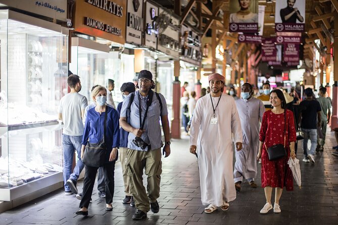 Dubai Aladdin Tour: Souks, Creek, Old Dubai and Tastings - Dubai Old Town in 3 Hours, with a Guide who Knows the Route