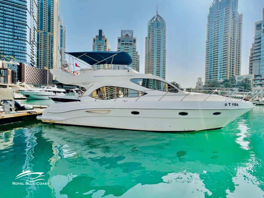 Dubai: Atlantis and Burj Al Arab Cruise on Luxury Yacht - Atlantis and the Palm: the best kind of “wow”