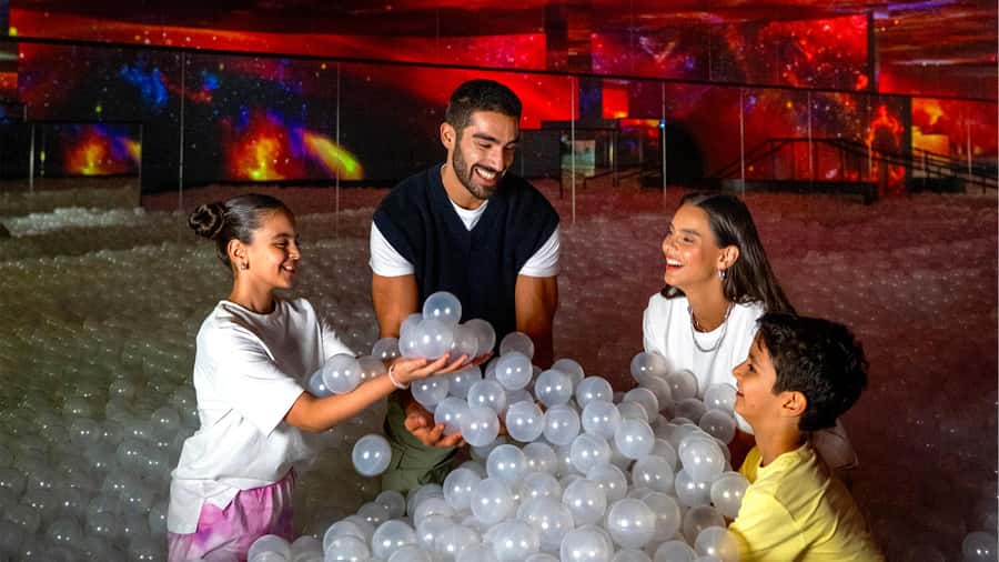 Dubai: AYA Universe Entry Ticket - Discover Pass and House of Hype: pairing two Dubai light worlds