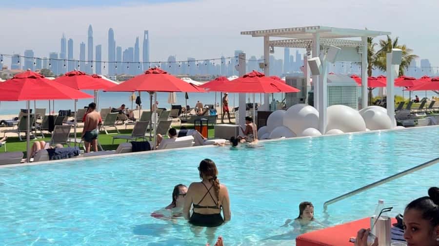 Dubai: Beach Day on the Palm with Skyline Views - Pool and Beach Access: The Real Value Lever