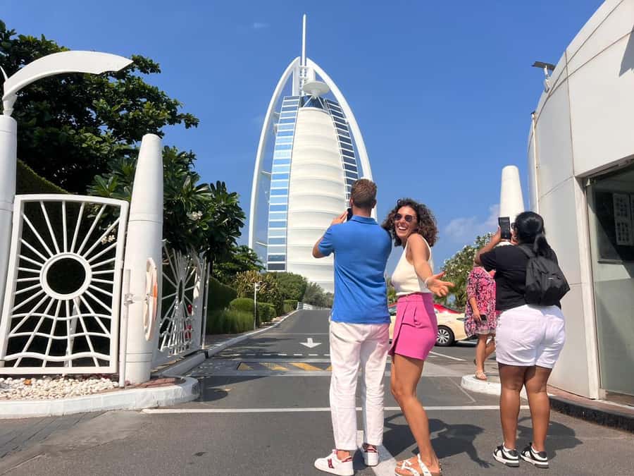 Dubai: Burj Al Arab, Future Museum, Dubai Frame Tour - Photo session plus lots of stops: how to get better results in less time