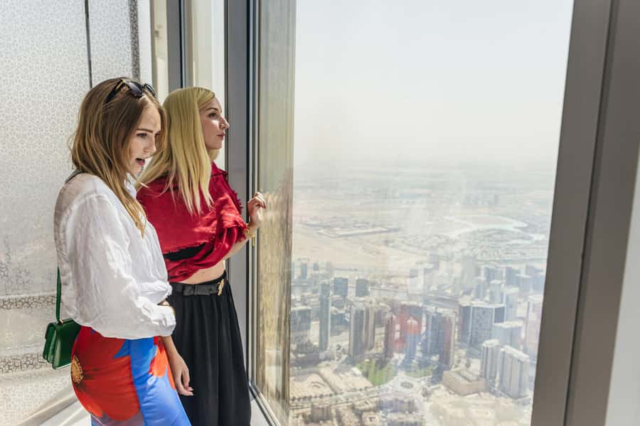 Dubai: Burj Khalifa Sky Level 148, 124, & 125 Entry Ticket - The Rise Experience: SKY Lounge, Projections, and Telescope Time