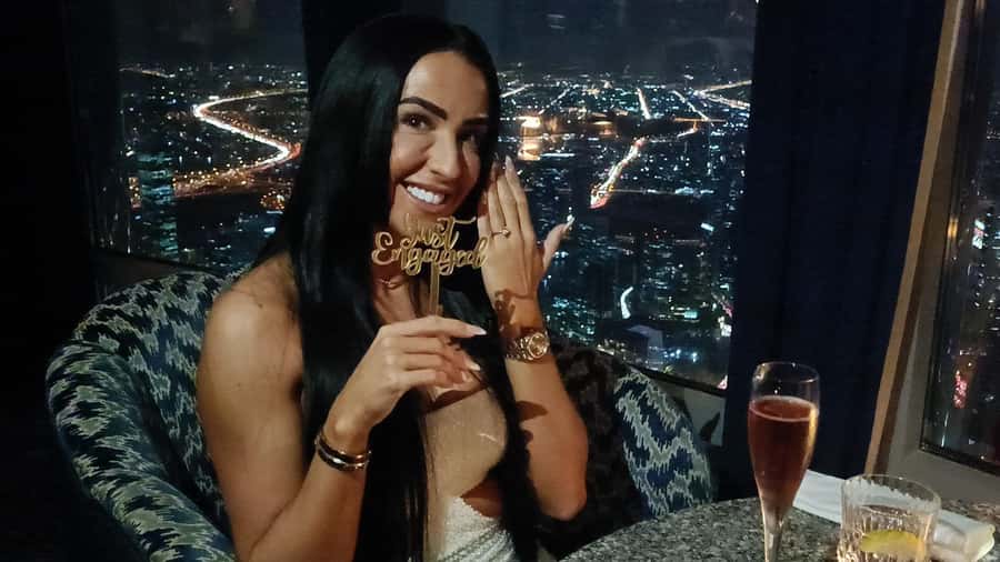 Dubai: Burj Khalifa Sunset Engagement with Porsche Pickup - Sunset at 500m: why the Burj Khalifa moment is so memorable