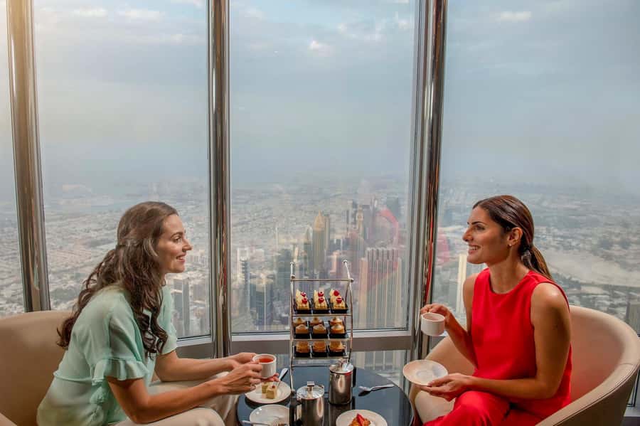 Dubai: Burj Khalifa VIP Experience Level 152 Lounge Access - Entering The Lounge on Levels 152-154, Not Just Another Observation Deck