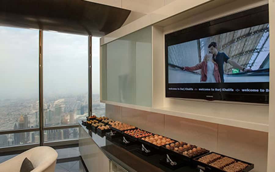 Dubai: Burj Khalifa VIP Experience Level 152 Lounge Access - VIP Access to Burj Khalifa, Where Time Gets Saved