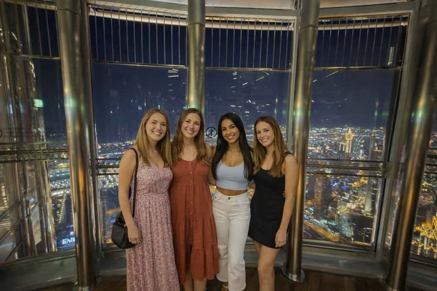 Dubai by Night with Burj Khalifa Entrance Ticket - Burj Khalifa 124th and 125th floors: making the hour count