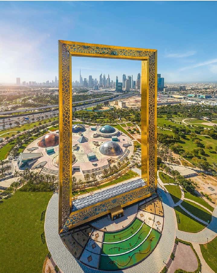 Dubai: City Highlights Private Layover Tour with Transfer - Burj Al Arab and Dubai Mall: the famous stops, timed for layovers
