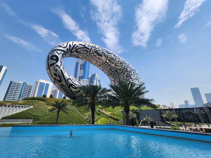 Dubai: City Highlights Tour with Blue Mosque & Street Food - Sheikh Zayed Road to Souk Madinat Jumeirah: the views-and-architecture warmup