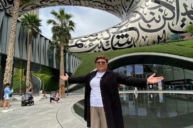 Dubai City Tour - Burj Al Arab photo stop: close enough for pictures, not a visit
