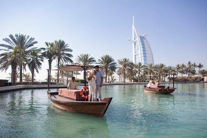Dubai City Tour Half Day - Zabeel Palace and Sheikh Zayed Road: the contrast that makes Dubai click