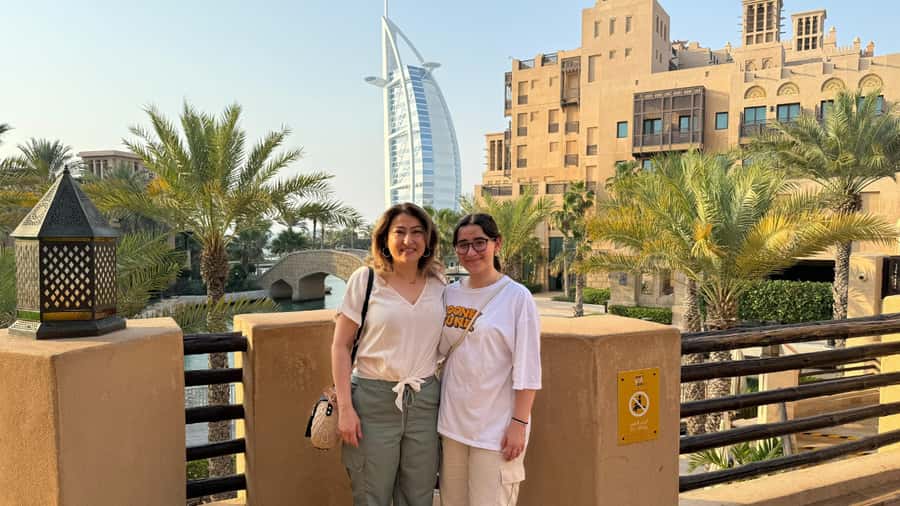 Dubai: City Tour with Burj Khalifa and Underwater Zoo Ticket - Entering Burj Khalifa: Fast Elevator, Time Slots, and View Reality
