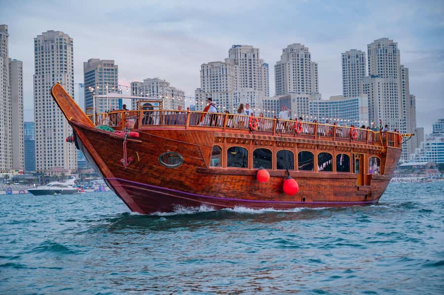 Dubai Creek Dhow Cruise with Unlimited Freshly Baked Pizza - From Al Seef along the creek, you get old Dubai and new Dubai in one hour