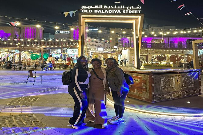 Dubai Day Trip from Abu Dhabi: Private Tour with Transfers - Dubai Frame: panoramic photos from outside
