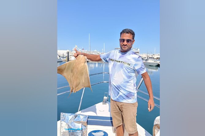 Dubai Deep Sea Fishing 4 hours + BBQ of Catch - Price and value: what $446.57 per group really buys