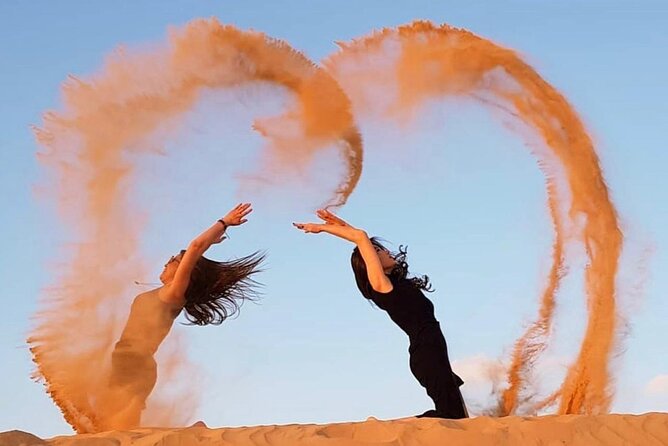 Dubai Desert Safari with BBQ And 4W Land Cruiser Dune Bashing Experience - BBQ Buffet Dinner: Big Portions, Veg Options, and Included Drinks