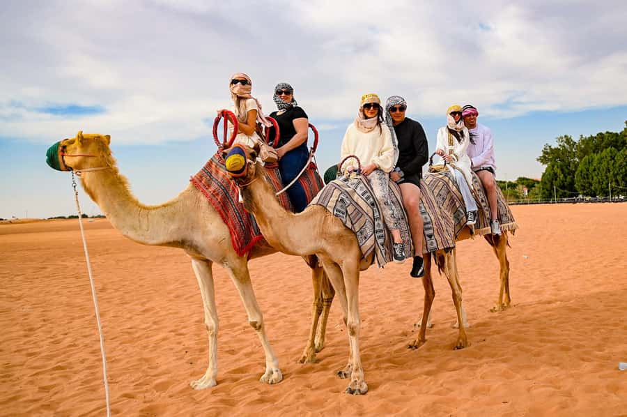 Dubai: Desert Safari with BBQ Dinner & Quad Biking Options - Guides make a difference: the off-road skills and photo help