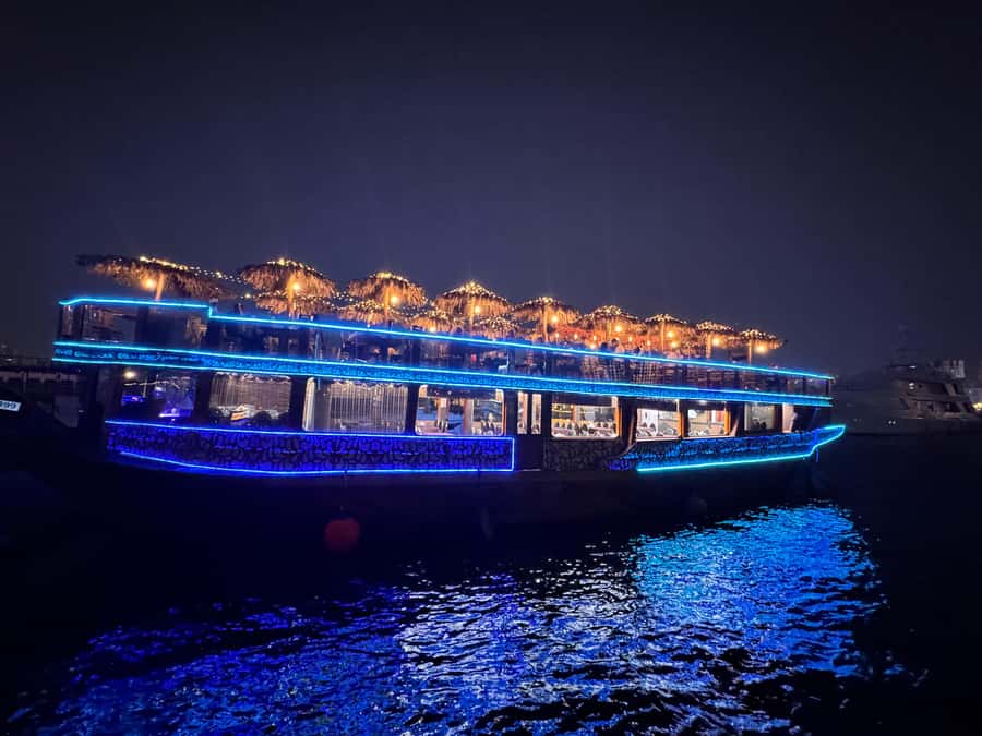 Dubai Dhow Cruise Creek,Marina Shows,Buffet & Drinks options - Why This Dhow Cruise Works for a First Dubai Night