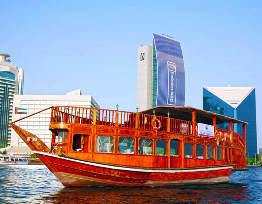 Dubai: Dhow Dinner Cruise on Creek or Marina with Live Shows - Sunset Cruise Views That Actually Help You Understand Dubai