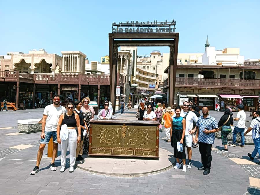 Dubai: Discover Dubai Old Town, Souks, Museum & Street Food - Key things to watch for on this Dubai Old Town walk