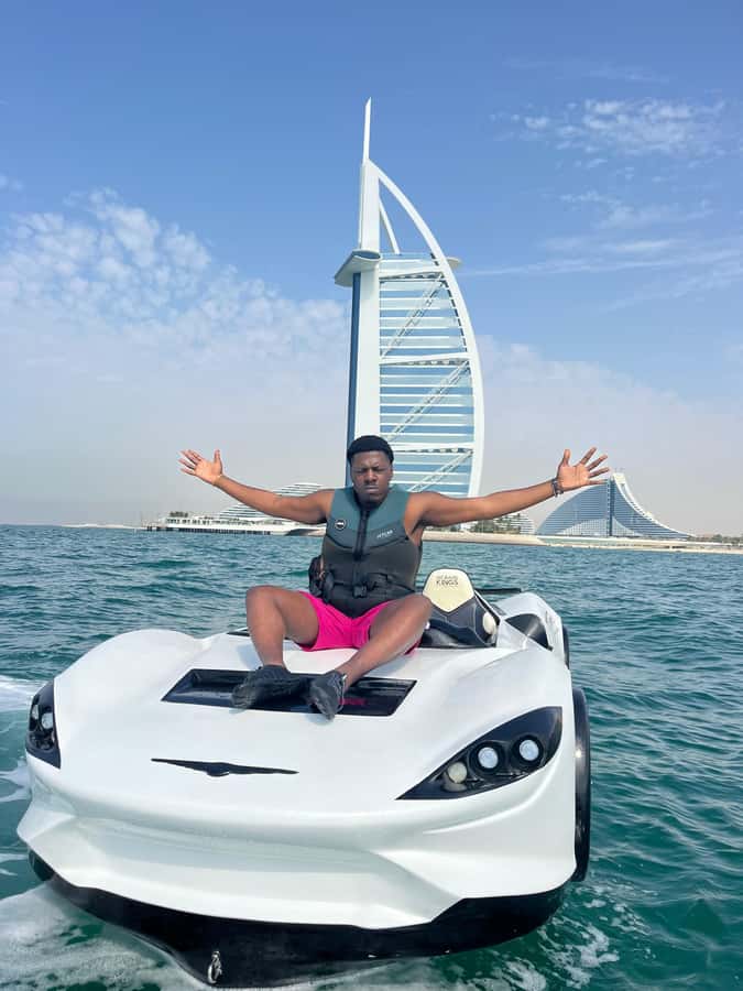 Dubai: Dubai Marina Jetcar Ride - Locker, Changing Room, Shower Access, and What’s Missing