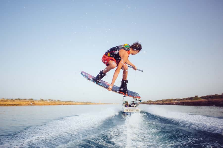 Dubai: Dubai Marina Wakesurfing or Wakeboarding Experience - Dubai Marina Wakesurfing: What Makes It Different From a Standard Boat Tour