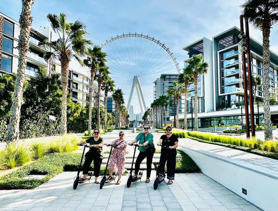 Dubai: E-Scooter Guided Tour of Marina, JBR & Bluewaters - Timing, heat, and smart photo habits for a 2-hour ride