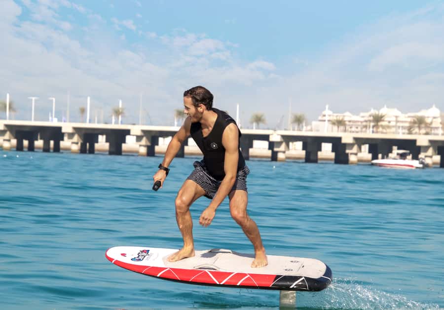 Dubai: Efoil or Electric Hydrofoil Surfboard Rental - Key things to know before you go