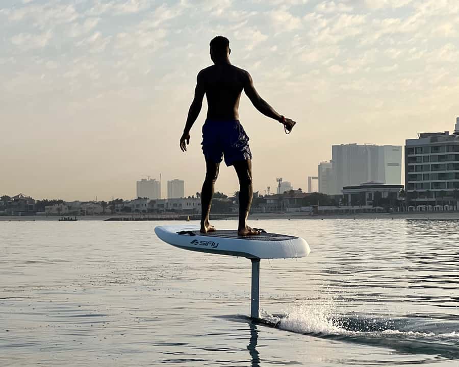 Dubai: Electric Hydrofoil or eFoil Surfboard Experience - Why Dubai’s eFoil feels like a cheat code for the sky