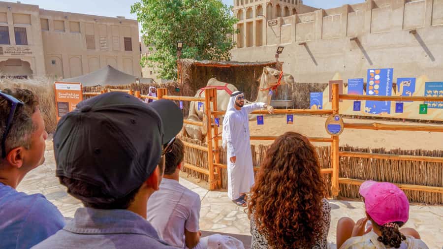 Dubai: Emirati Cultural Experience with Emirati Meal - A cultural trolley that treats the drive like a lesson