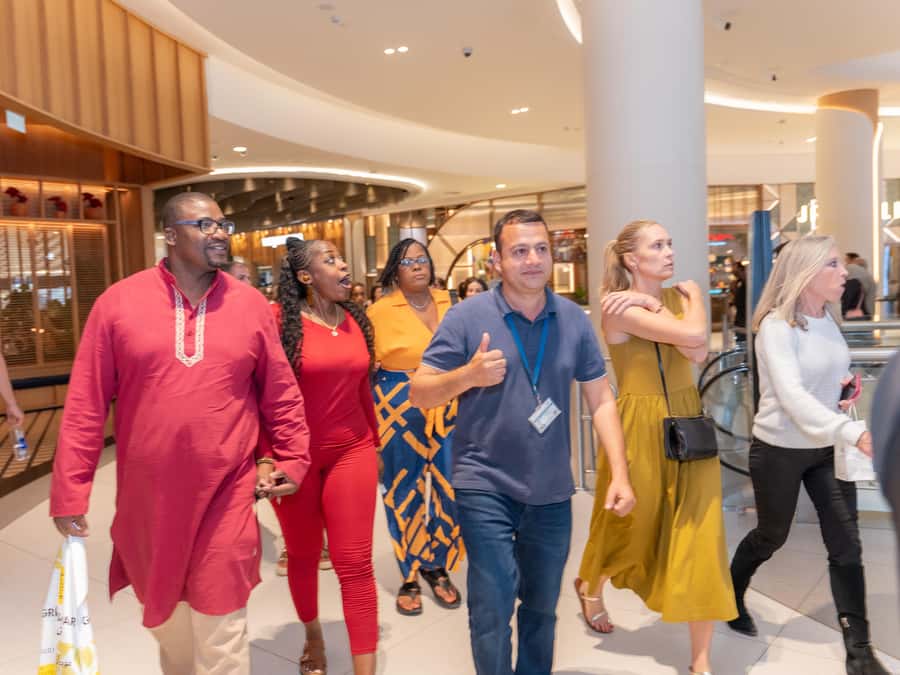 Dubai: Evening Tour and Burj Khalifa Entrance Ticket - Who Should Book This Tour, and Who Might Skip It