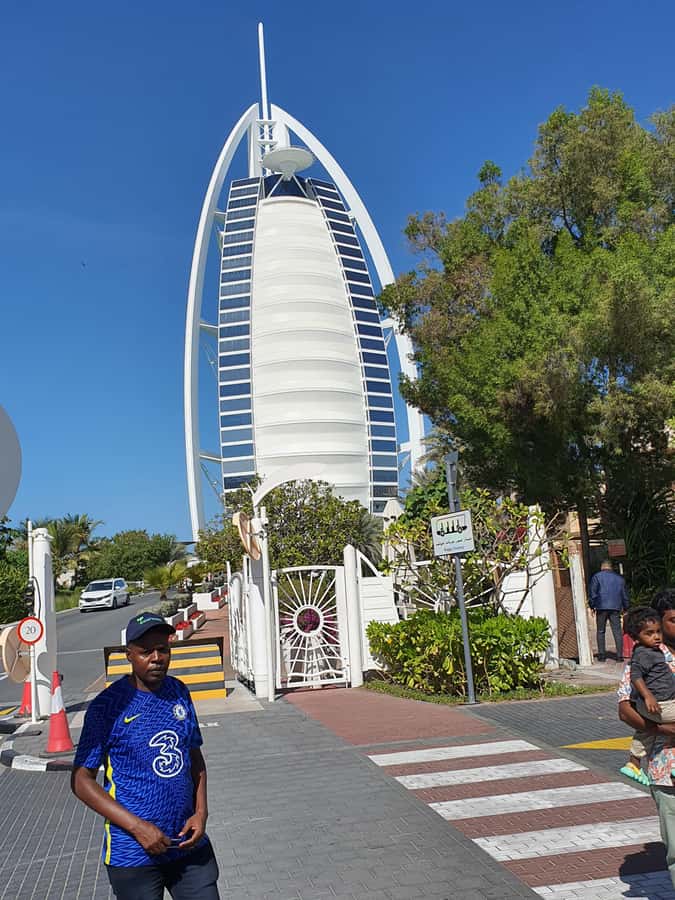 Dubai: Exclusive Private City Highlights Instagram Tour - Dubai Frame: Your “Dubai in One Shot” Moment