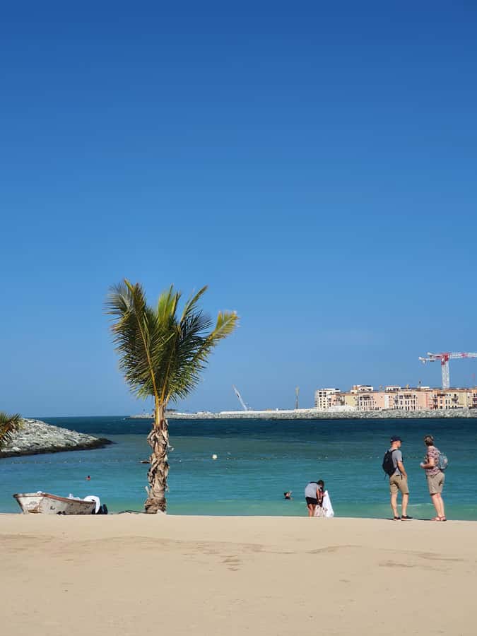 Dubai: Exclusive Private City Highlights Instagram Tour - Jumeirah Beach: The Golden Glow Break (With Actual Time to Visit)