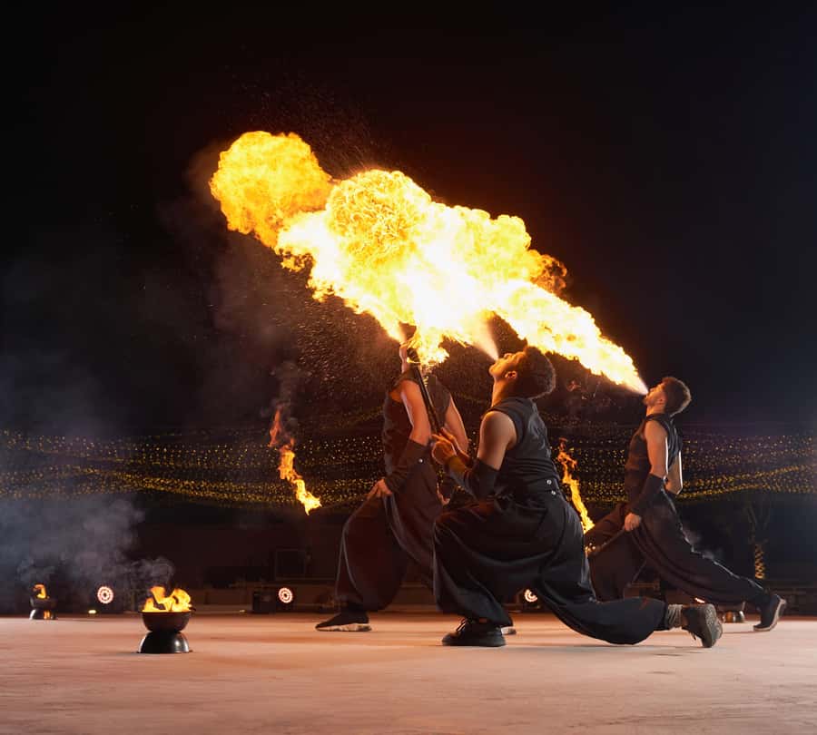 Dubai: Exclusive VIP Desert Safari Dinner with Live Show - Drinks, comfort, and the smart stuff to pack