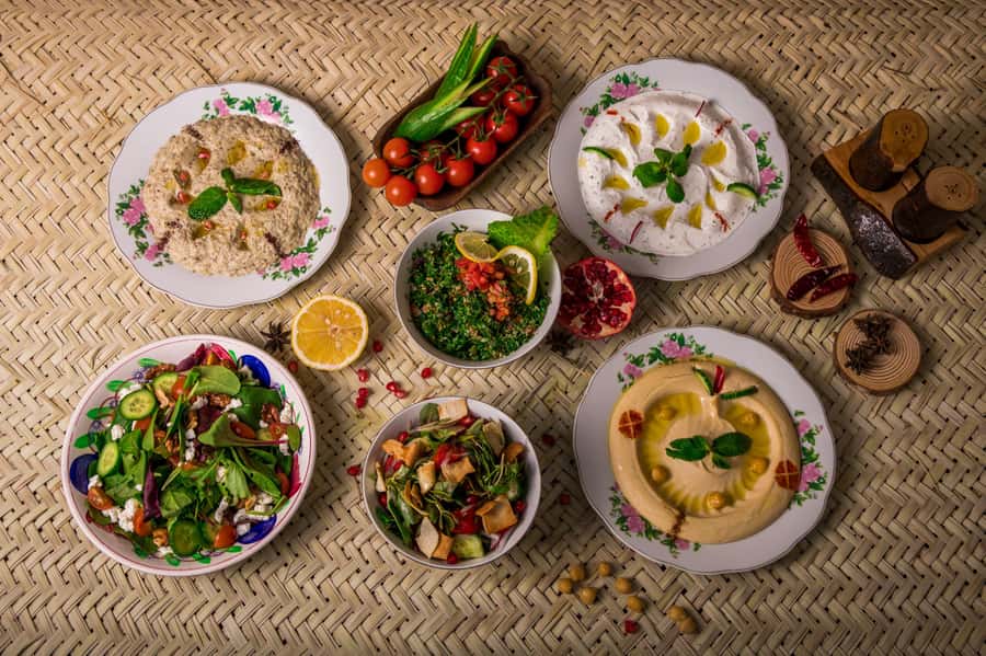 Dubai Food Tour: 4 Cuisines, Souks & Street Bites - How the food schedule keeps variety without overwhelming you