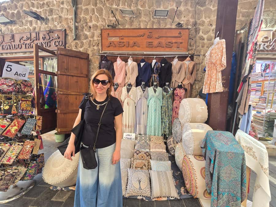 Dubai: Guided City Walking Tour to Spice and Gold Souk - Key things you will notice on this tour