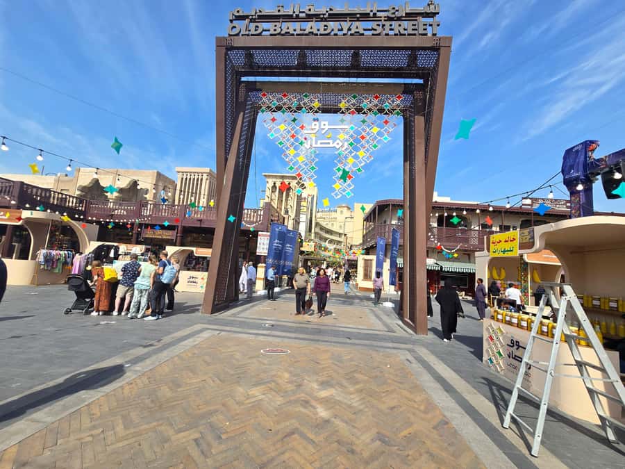 Dubai: Guided City Walking Tour to Spice and Gold Souk - The abra ride across the creek (and why it matters)