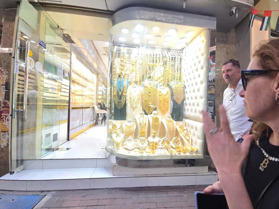 Dubai: Guided City Walking Tour to Spice and Gold Souk - Spice Souk: turning smells into a shopping skill