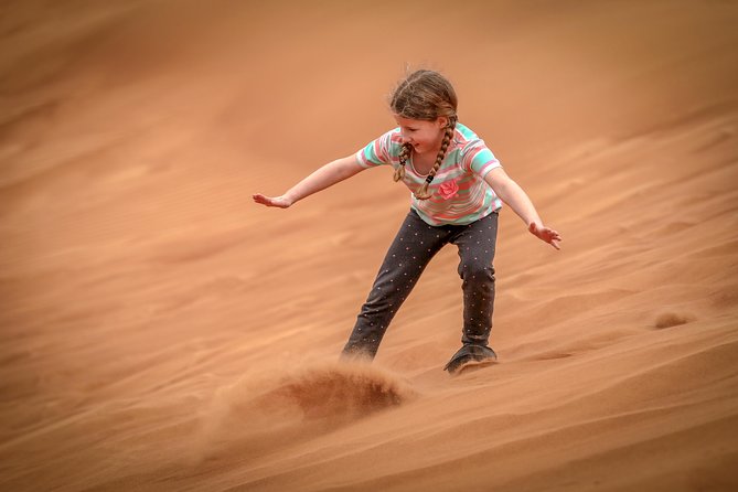 Dubai: Half-Day Desert Safari, Camels, Quad Bike & Refreshments - Refreshments, Timing, and Surviving the Heat