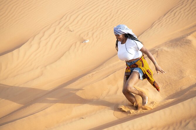 Dubai Half-day Red Dunes bashing with Sandboarding, Camel &Falcon - Why the 7:00am Red Dunes schedule is so worth it