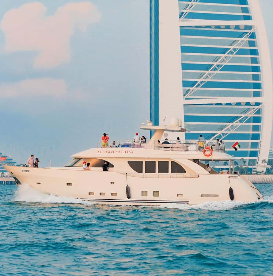 Dubai Harbor: Luxury Yacht Tour with BBQ Options - Who this yacht tour suits best, and who should skip it