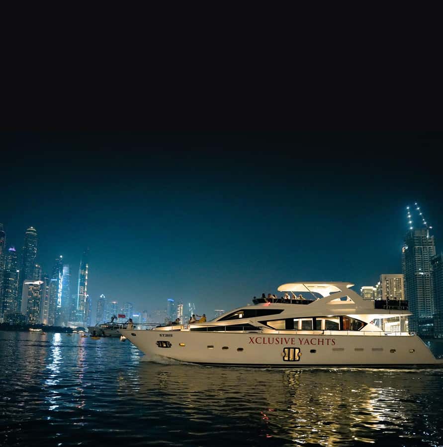 Dubai Harbor: Luxury Yacht Tour with BBQ Options - Boarding at Dubai Harbour: smooth start, clear rules