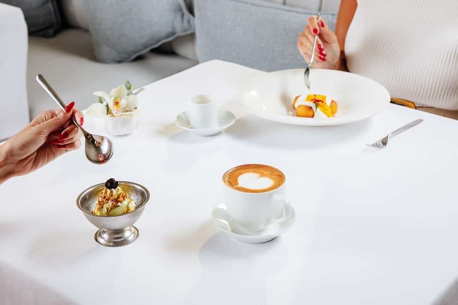 Dubai Harbour Lunch Experience at L'amo Bistro Del Mare - Who this lunch suits best
